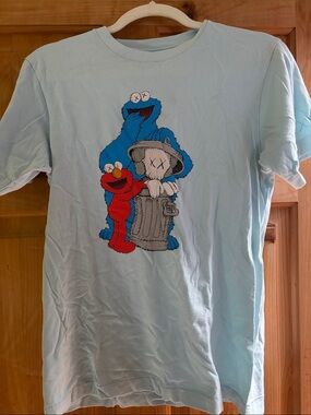 Kaws Sesame Street Uniqlo